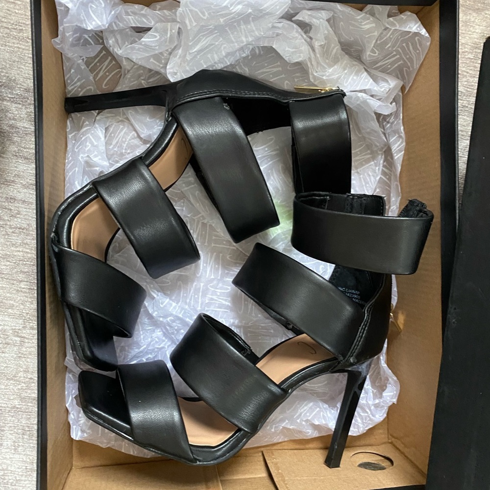 Liana Strappy Dress Sandals W5
